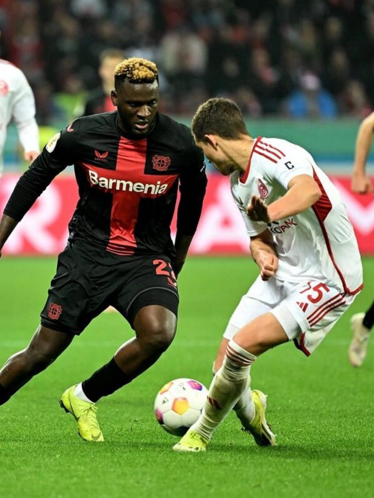 九游娱乐登录入口-关于罗马训练开放日，国际比赛日强势反弹引欢呼，德国杯在即，赛季目标并未改变的信息