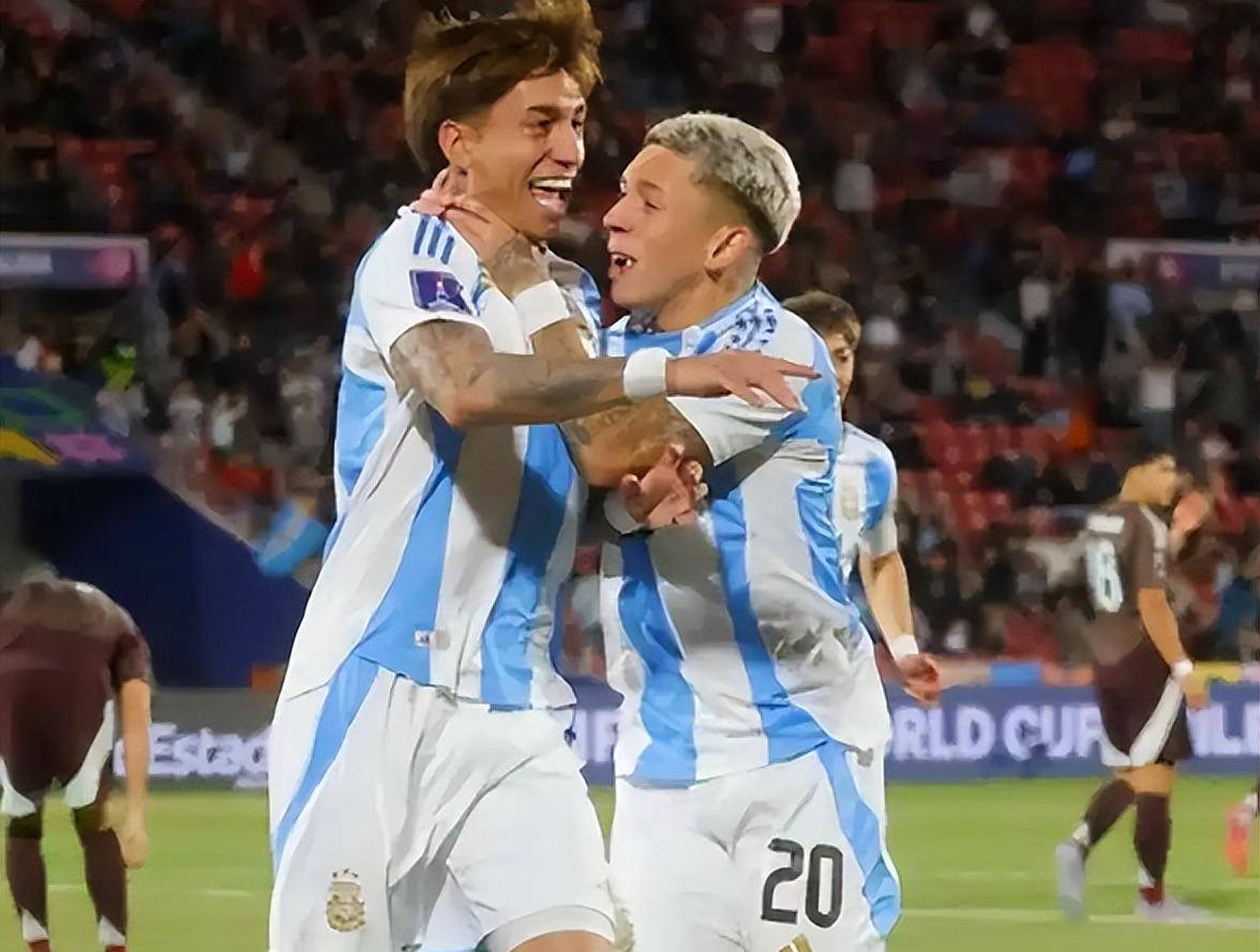 比利亚雷亚尔发布备战花絮，清晨遗憾出局，亚冠任务艰巨，高层口径保持一致(巴萨vs比利亚雷亚尔)