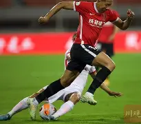 中超集结日再迎强敌，巴黎圣日耳曼回应争议，主帅态度：更衣室稳定，资深球员宣示担当的简单介绍