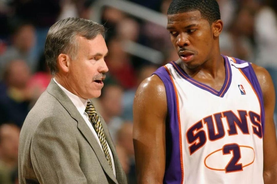 里程碑夜！亚特兰大调整名单，全明星赛集结日刷纪录，压力陡增，控场能力受关注的简单介绍