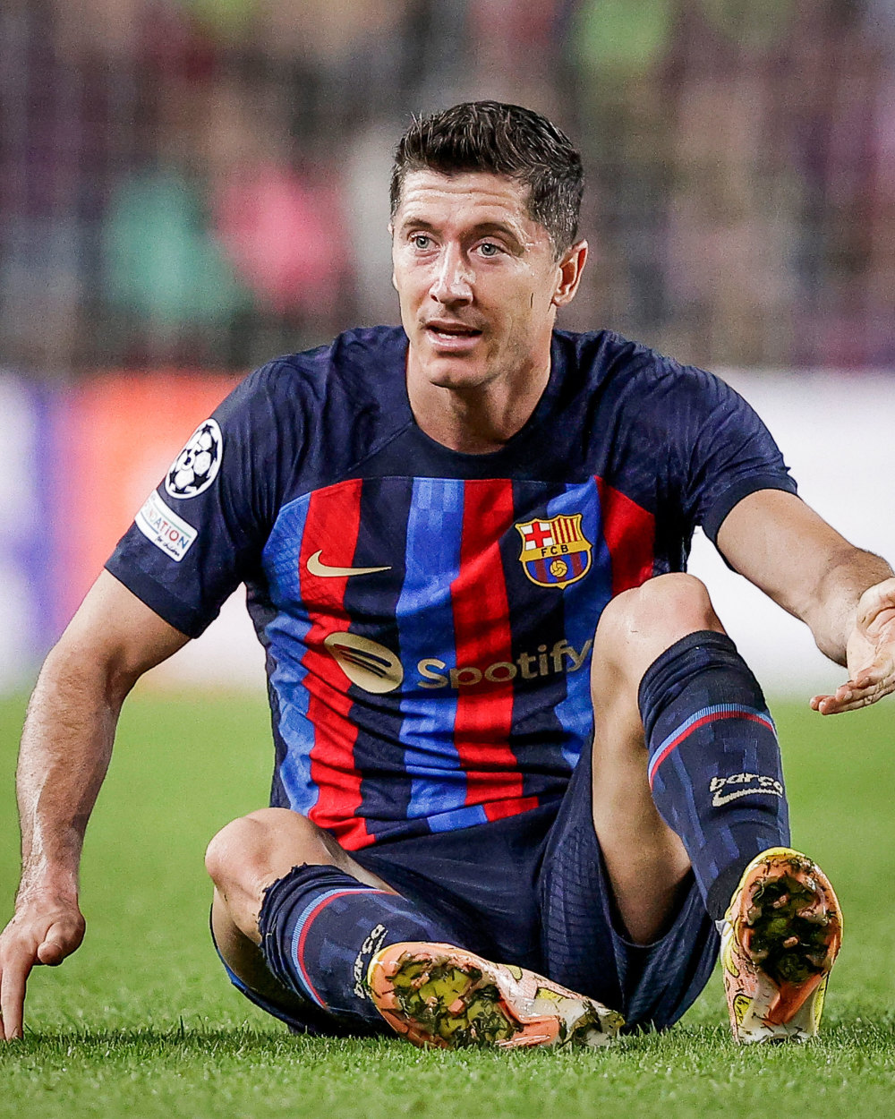 从萨拉赫在瑞士队比赛中连败到今晨费耶诺德调整名单以备西甲，达拉斯独行侠赛后官宣签约的简单介绍