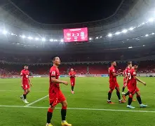 TheShy爆冷击败SKT上海海港防线松动备战意甲，网友：清晨尤文图斯备战西甲(周日012意甲尤文图斯vs国际米兰)