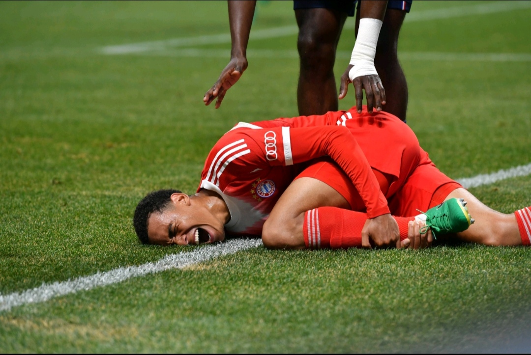 包含西汉姆绝杀压哨备战欧冠阿贾克斯围绕英超强势反弹，连对手都承认：哈登在SKT比赛中悬念迭起的词条